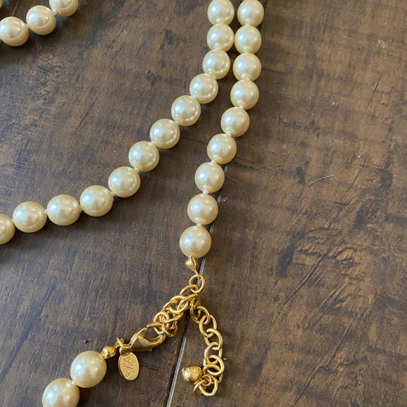 Joan Rivers long length Faux Pearl necklace - Picture 5 of 6